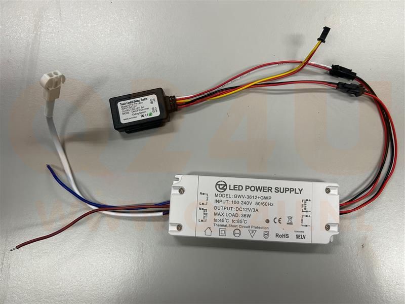Driver LED 12V 3A 36W con interruttore touch e uscita 230V per riscaldamento dello specchio – Modello GWV-3612+GWP