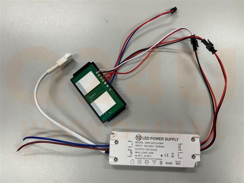Driver LED 12V 2A 24W con doppio interruttore touch e uscita 230V per riscaldamento dello specchio – Modello GWV-2412+GWP